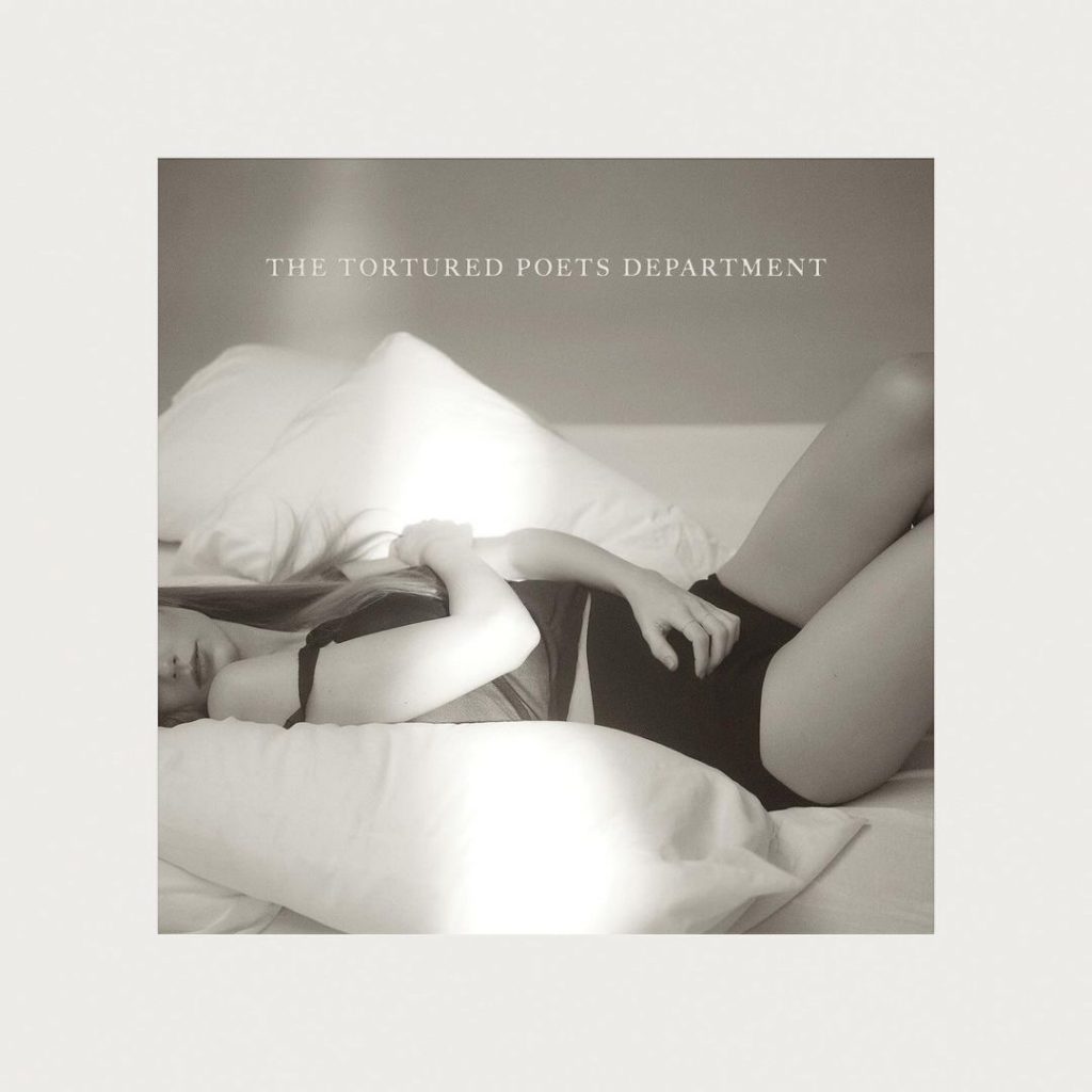 La fotografía de Taylor Swift captada por Beth Garrabrant para la portada del álbum “The Tortured Poets Department”. 