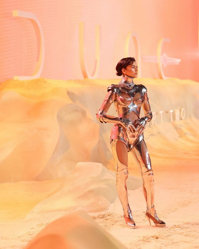 Zendaya hizo historia rescatando el traje robótico de Thierry Mugler en la premiere de "Dune 2". 