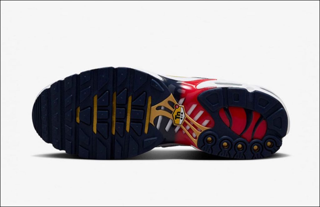 El Paris Saint-Germain tiene una nueva estrella en su club: las zapatillas Nike Air Max Plus del PSG.