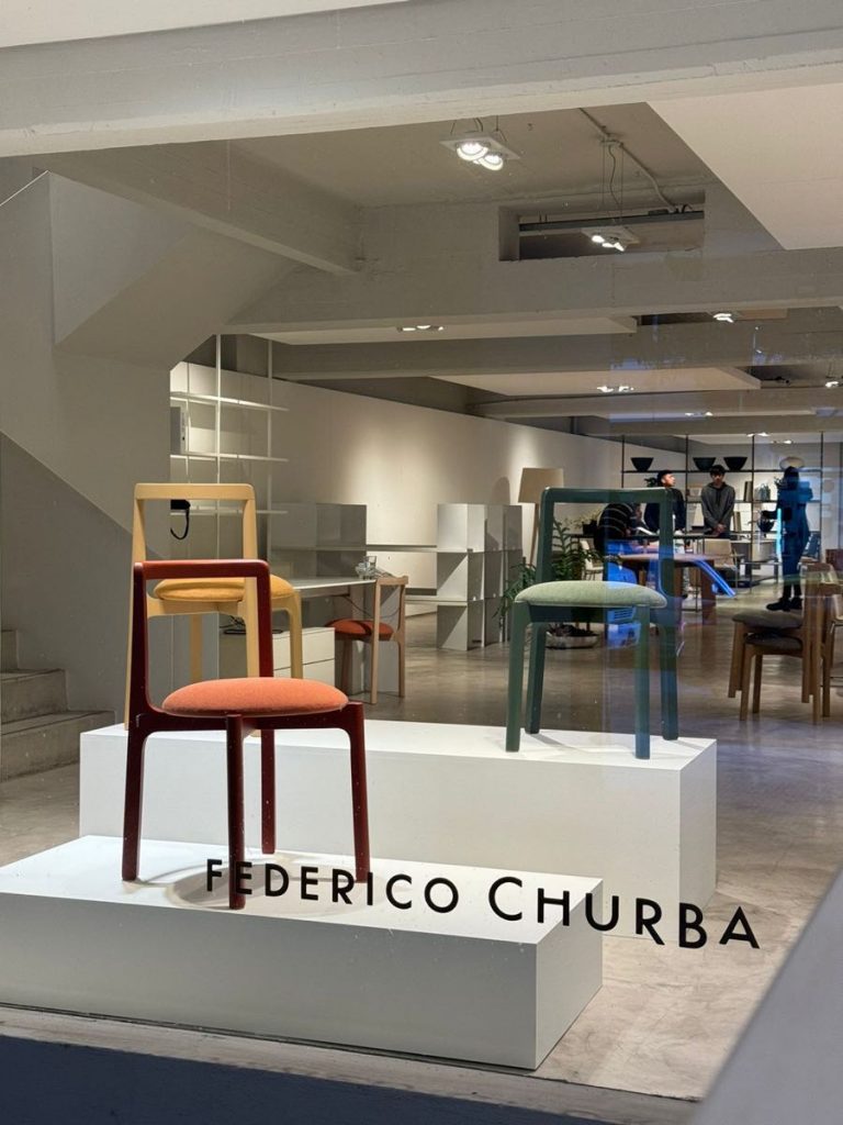 La presentación de la silla Ilimpia en la tienda de Federico Churba. 
