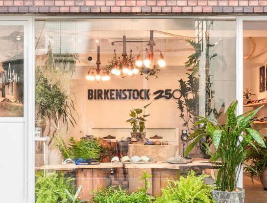 Regreso a la naturaleza: así es la original tienda temporal de Birkenstock en Japón