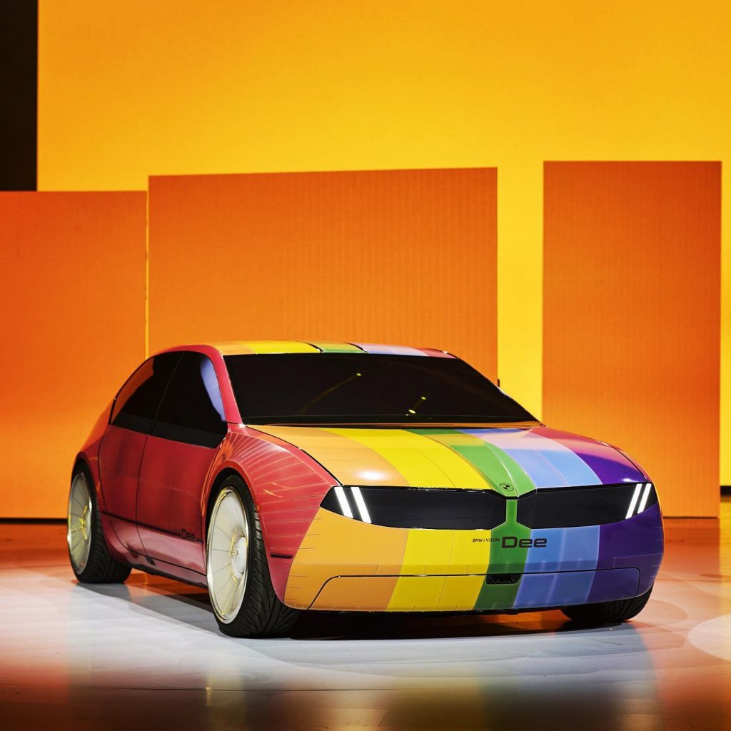 El prototipo del modelo i Vision Dee de BMW que cambia de color. 
