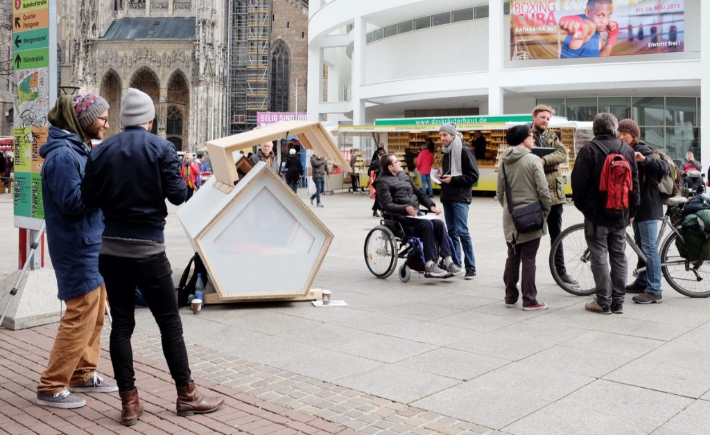 En Ulm, Alemania, las cápsulas para refugiar a personas sin hogar del invierno.