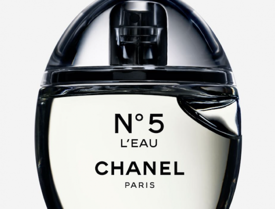 La icónica fragancia CHANEL N°5 cambió su botella histórica… y ahora ¡es una gota!
