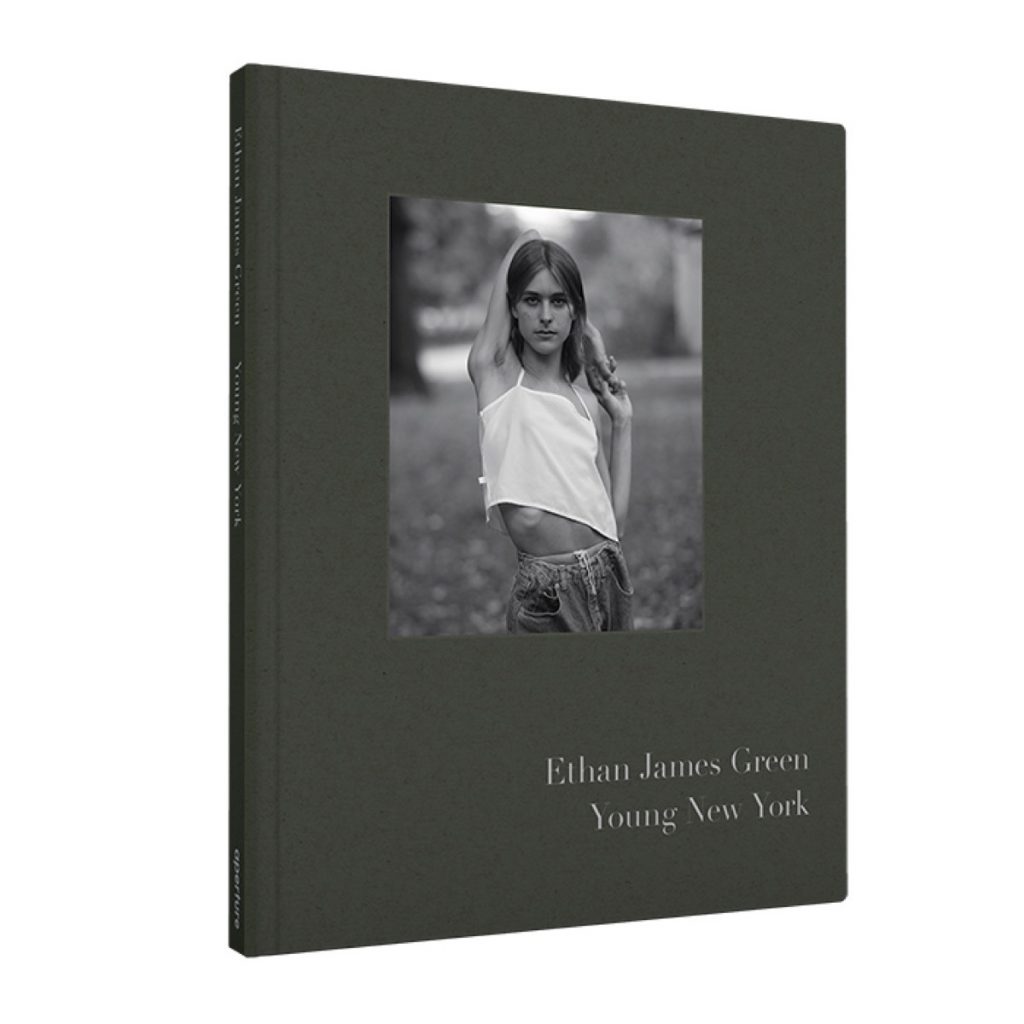 En 2019, Ethan James Green publicó su primer libro de fotos, “Young New York”. 