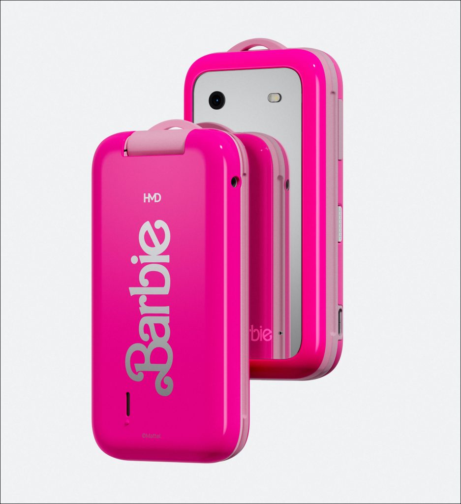 El teléfono celular de Barbie está inspirado en el Nokia 2660 Flip. 