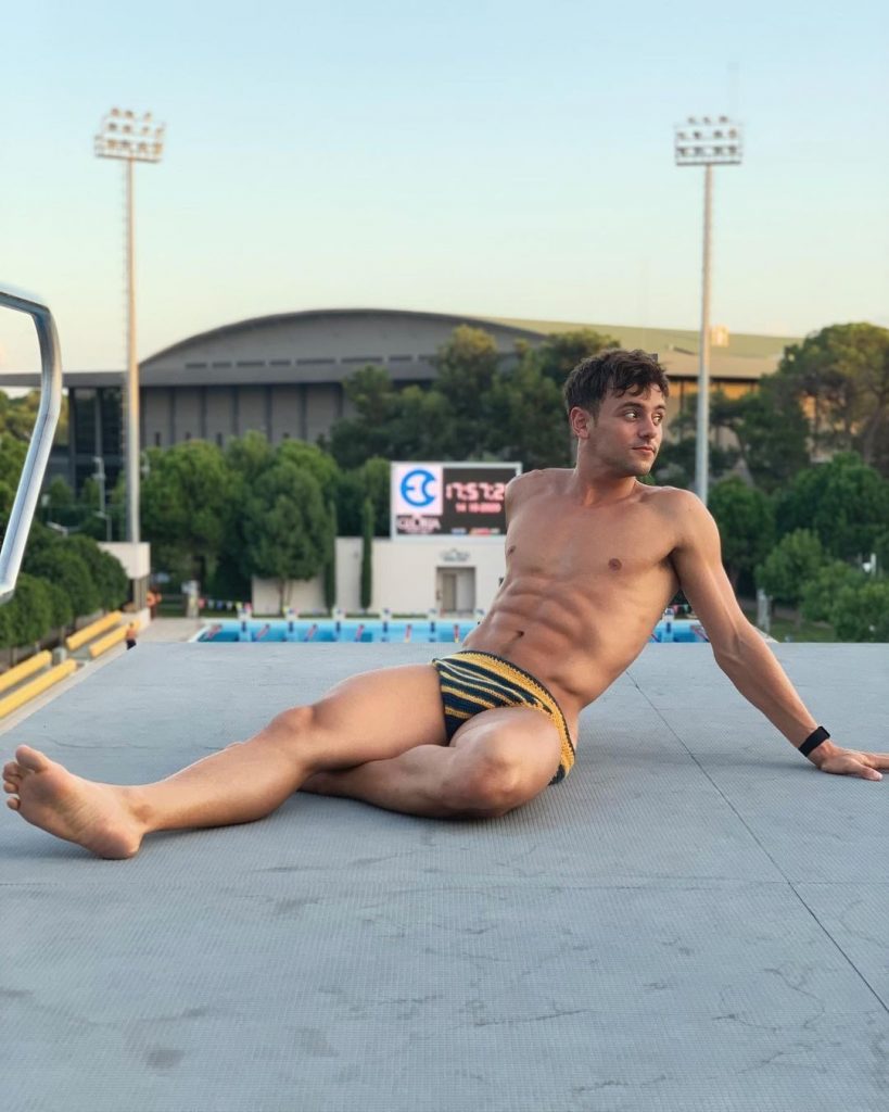 “Bucear y tejer van de la mano. Tejer puede ser bastante técnico a veces”, aseguró Tom Daley. 