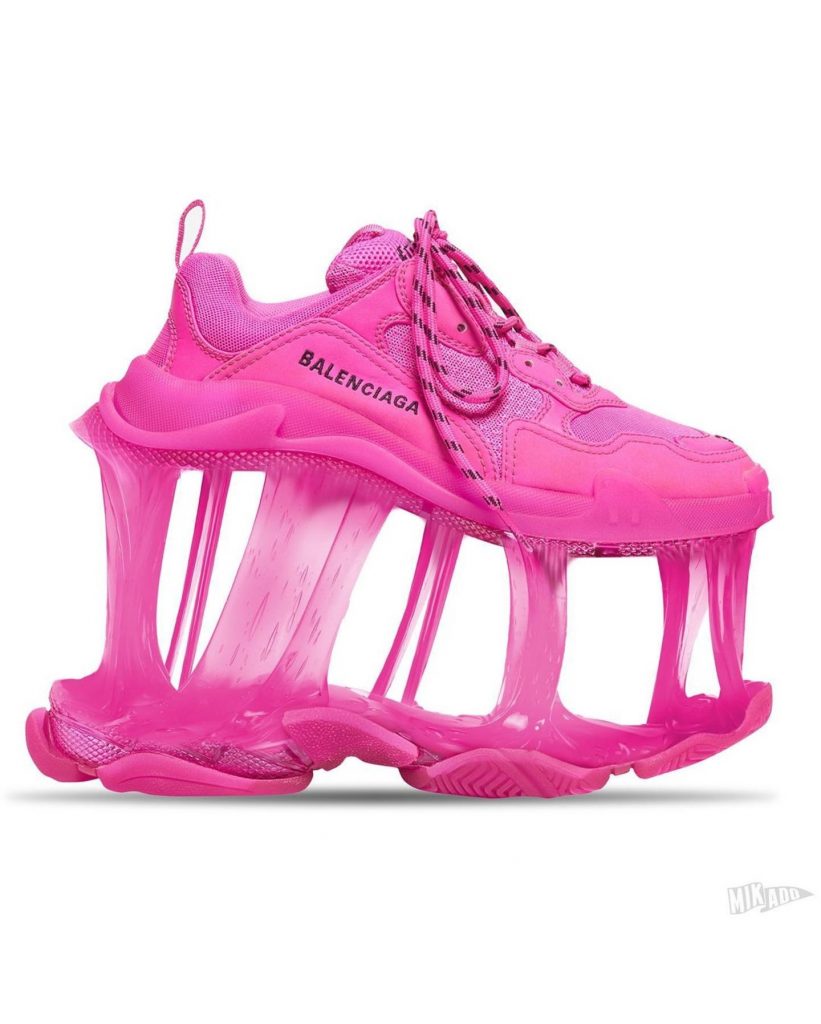 Las zapatillas “Flubberciaga” de Balenciaga en rosa. 