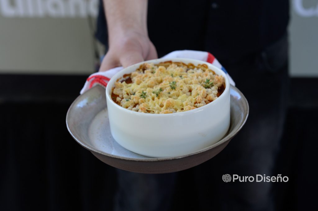 Pastel de chivo, zapallo chaqueño y crocante Mbeyu: de Chaco, con sabor. 