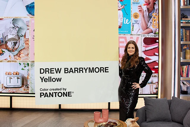 “Suave y mantecoso” describió Pantone la tonalidad amarilla inspirada en Drew Barrymore. 