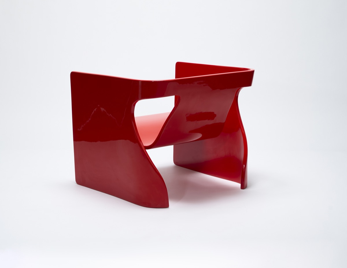 Dorso del icónico sillón Cinta x Alberto Churba. 