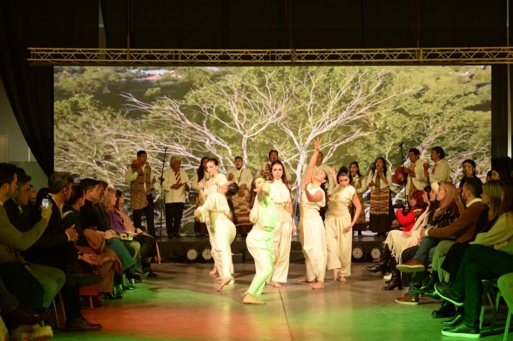 Feria Puro Diseño Raíces Edición Chaco continúa el domingo 22 de junio, de 15 a 22 horas, con entrada libre y gratuita.  
