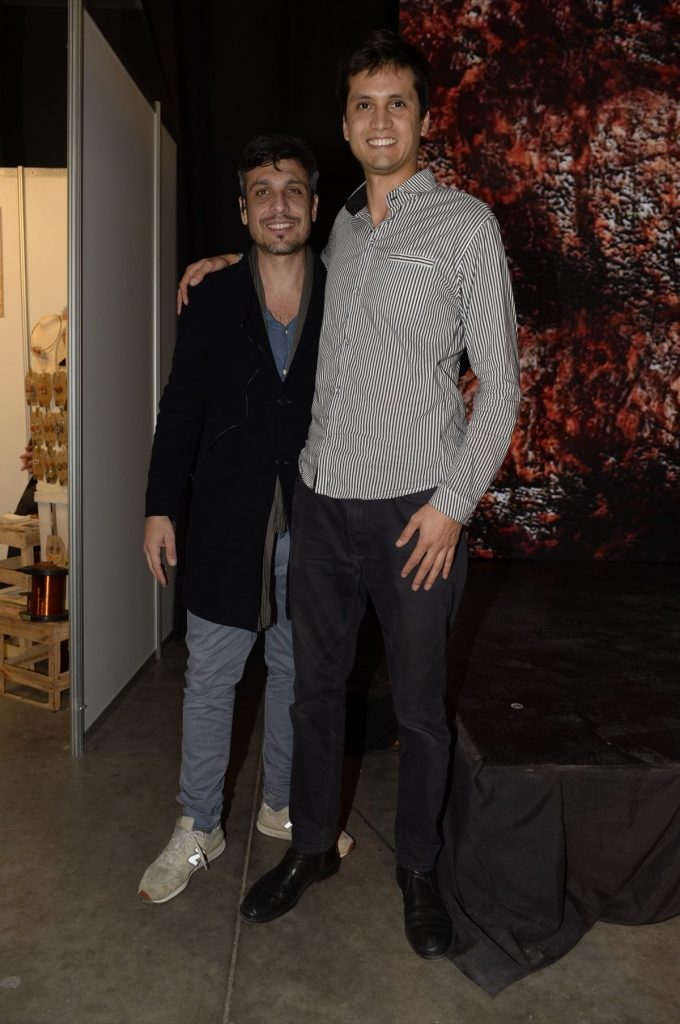 Matías Rosado, director y productor de feria Puro Diseño, con Gonzalo Almeida que entusiasmó al público con sus charlas sobre impresión 3D e inteligencia artificial. 