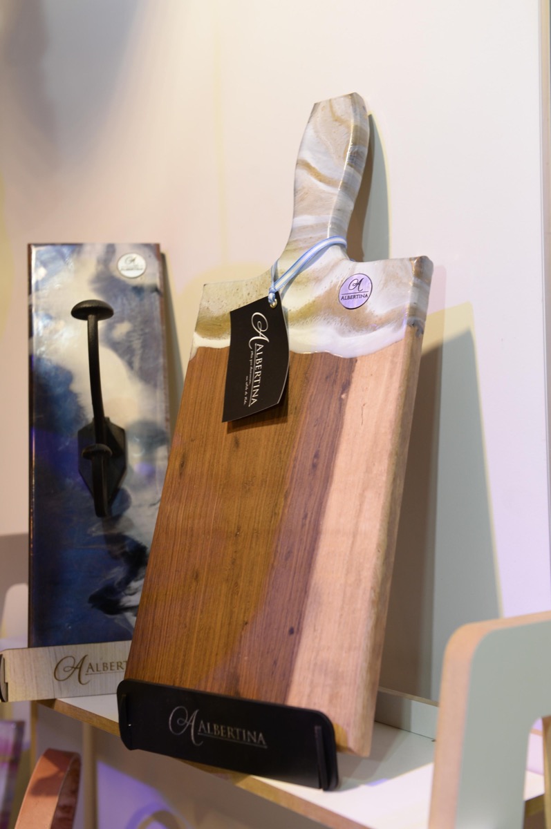 Las tablas para cortar de Albertina fueron un hit de la feria Puro Diseño Raíces Edición Chaco.