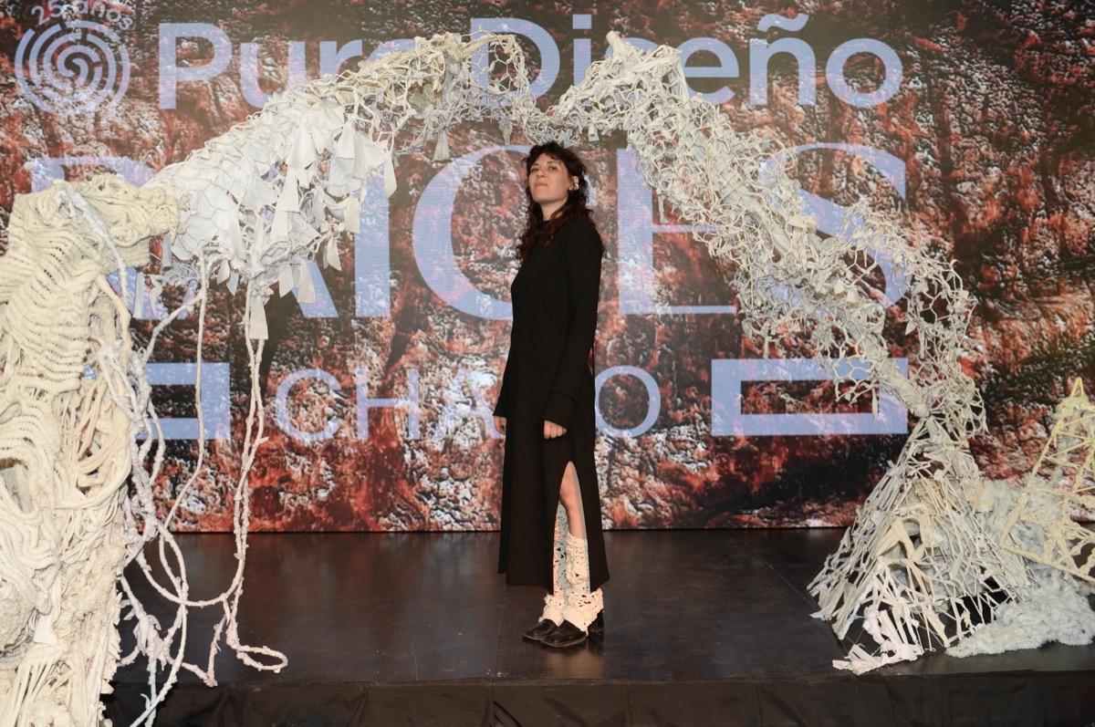 La diseñadora Emilia Velasco la rompió con su colección en la pasarela de Puro Diseño Raíces Chaco. 