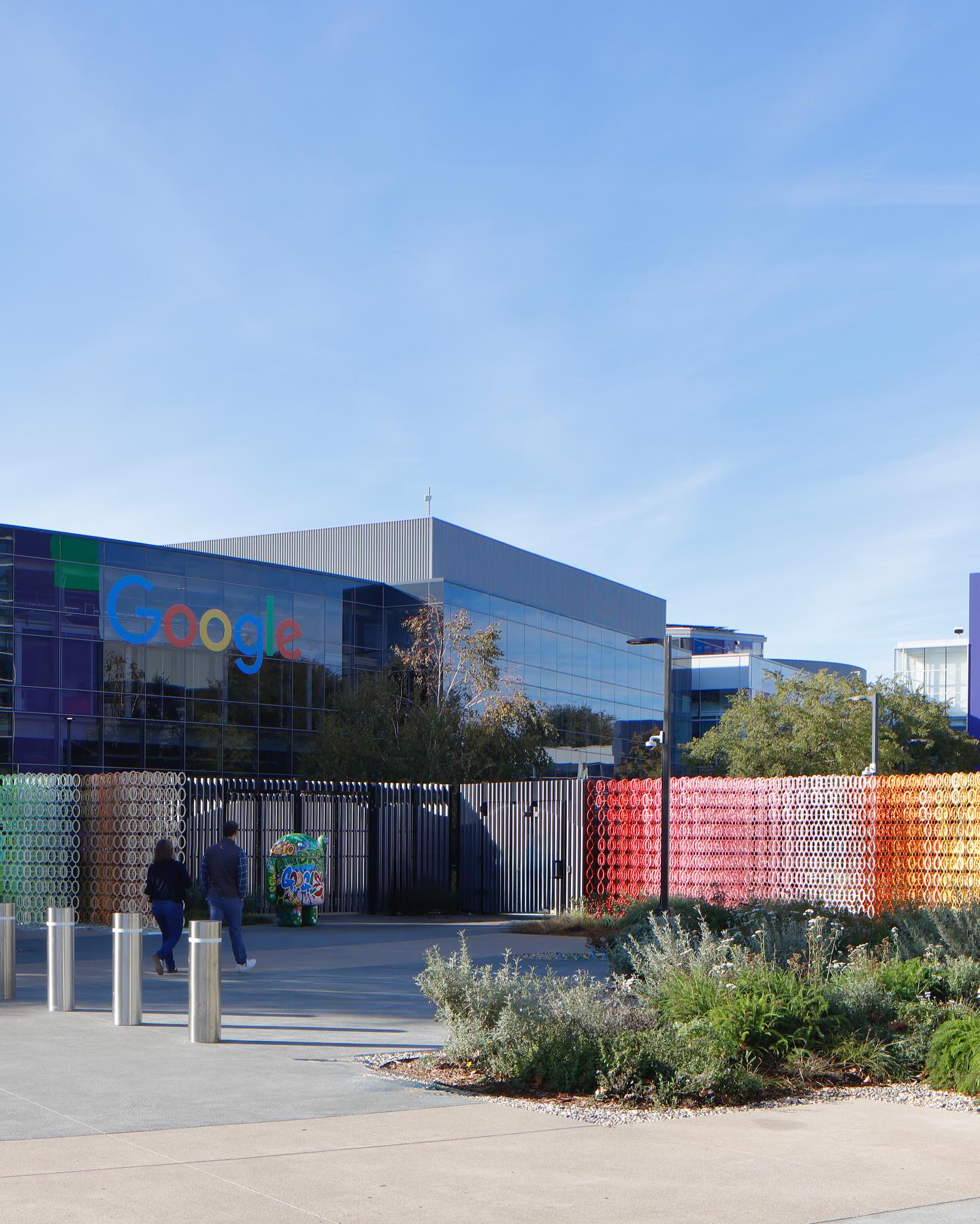 "Mirage" es el nuevo ícono de Googleplex, la sede central de Google en California.