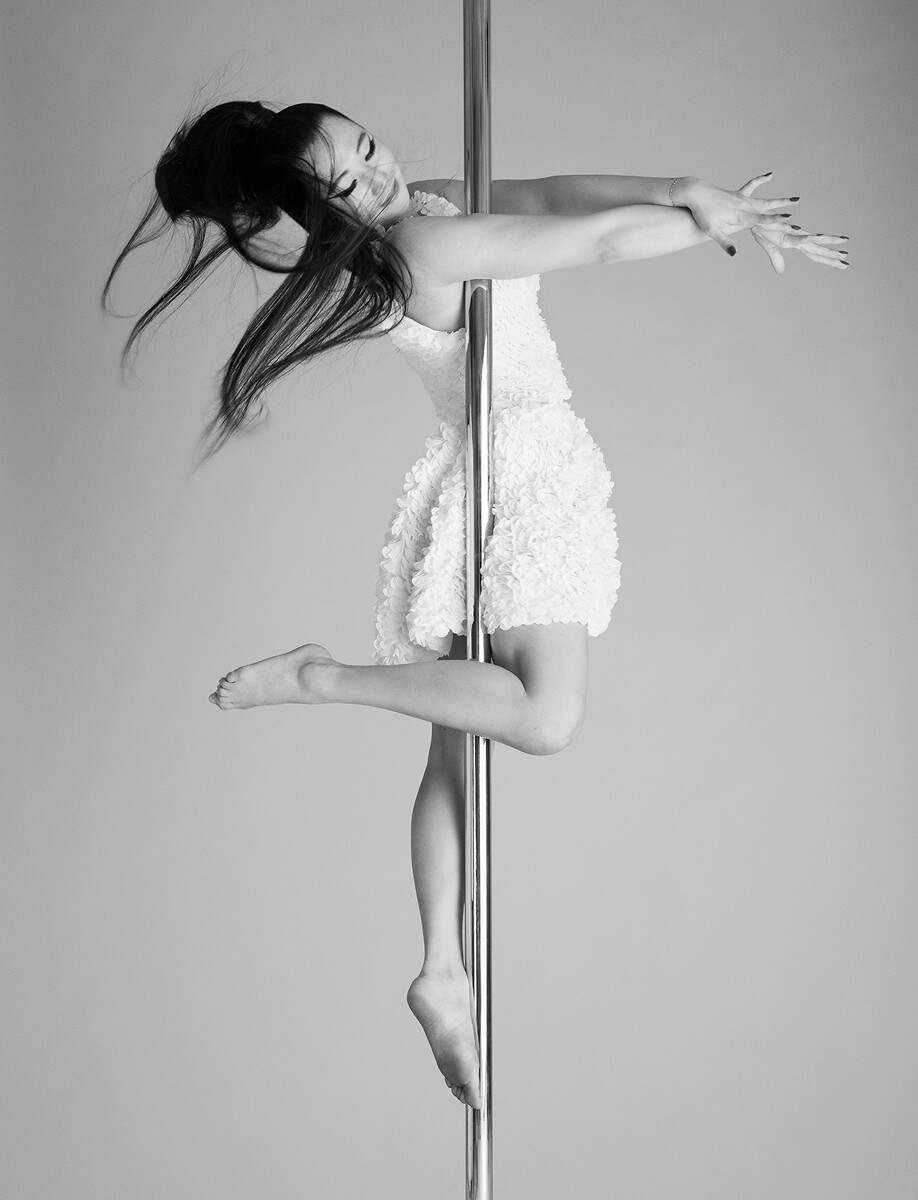 Fotografía de Sølve Sundsbø, elegido para realizar las imágenes del esperado Calendario Pirelli 2026.