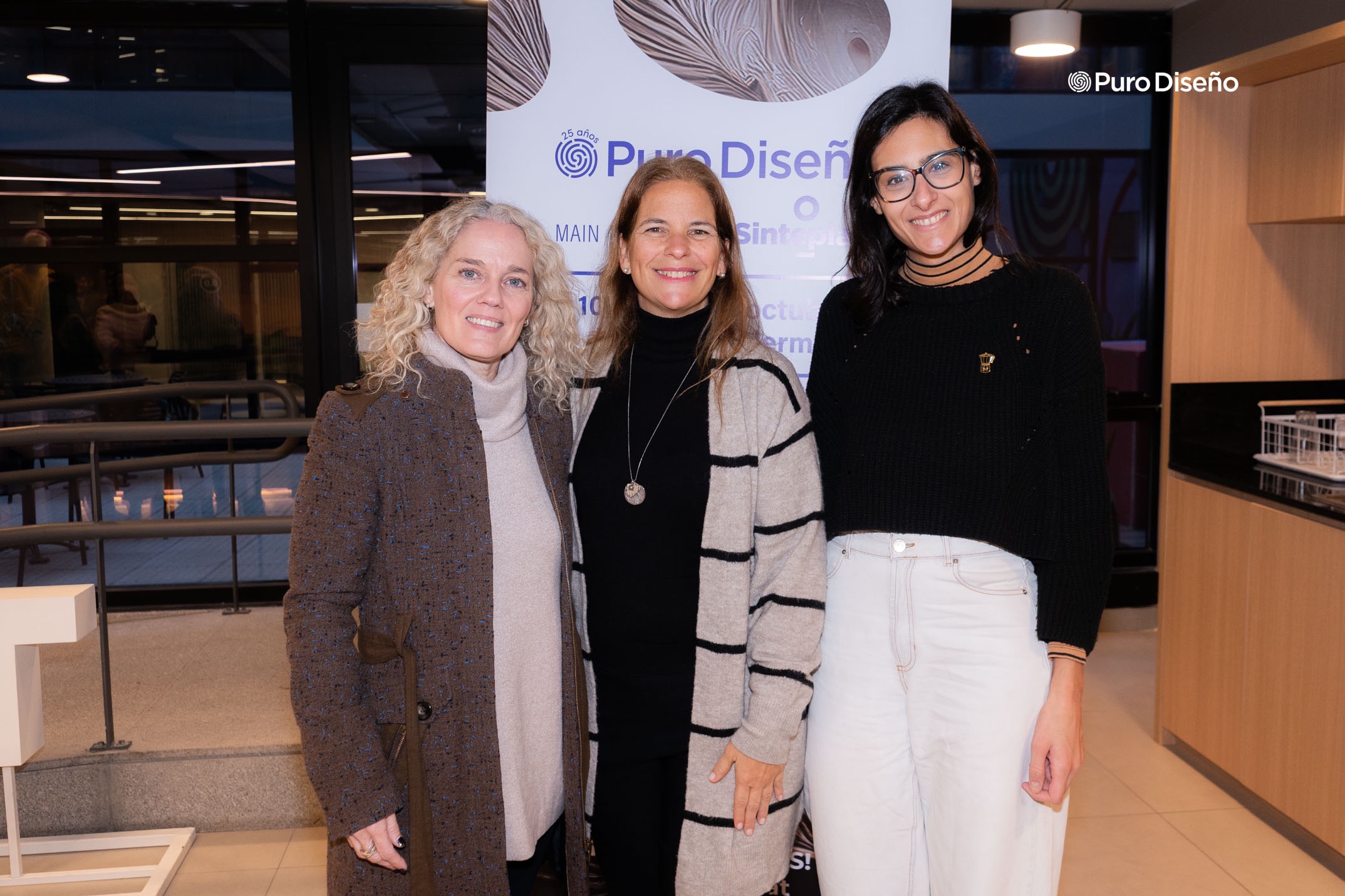 Marcia Panizza, coord de prensa y eventos de Arredo, Carola Latorre y Silvina Quiñoa, jefa de marca y relaciones institucionales de Arredo. 