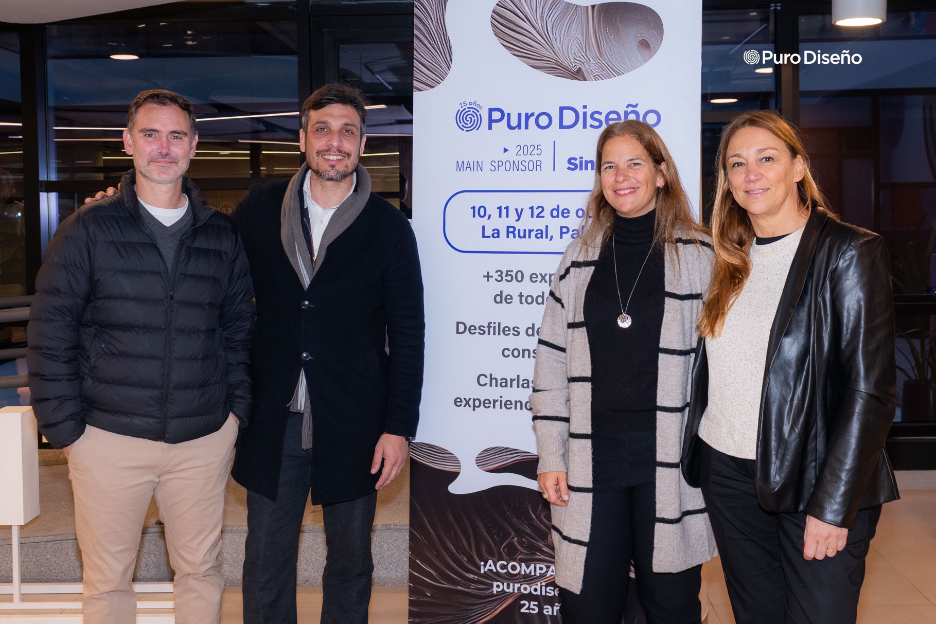 Agustín Urrutia, jefe de publicidad y comunicación de Sinteplast, Main Sponsor de Puro Diseño, Matias Rosado, director y productor de Puro Diseño, Carola Latorre, coordinadora de ventas segmento deco de Atlántida y Virginia Almeida, gerente comercial de Atlántida. 