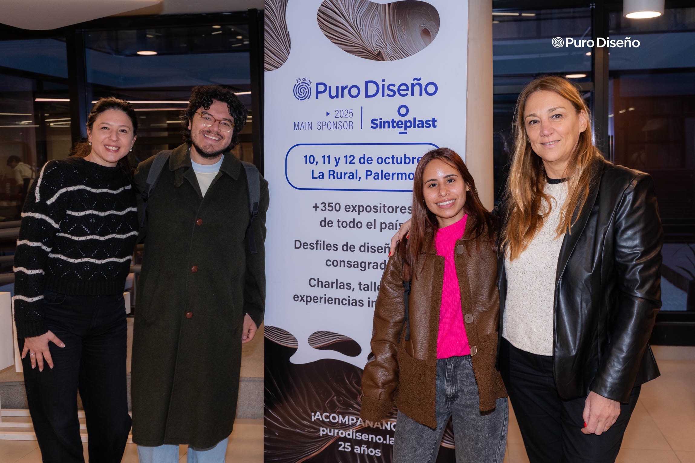 Sol Agesta, ejecutiva de Atlántida, Valentin Gianmarco y Mariangela Ardila de Newsan, y Virginia Almeida.