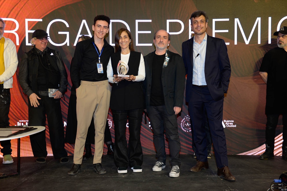 Gler: Mejor Stand de Expositores en Feria Puro Diseño 2025. 