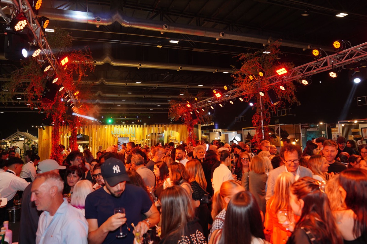 La hora del cocktail de apertura, mientras la primera jornada de Feria Puro Diseño by Sinteplast ¡explotaba!