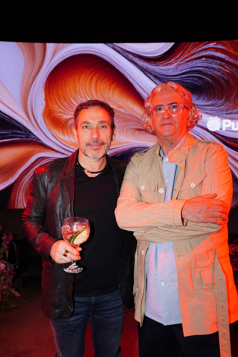 El diseñador Fernando Poggio y el arquitecto Julio Oropel, miembro del comité curador de Feria Puro Diseño. 