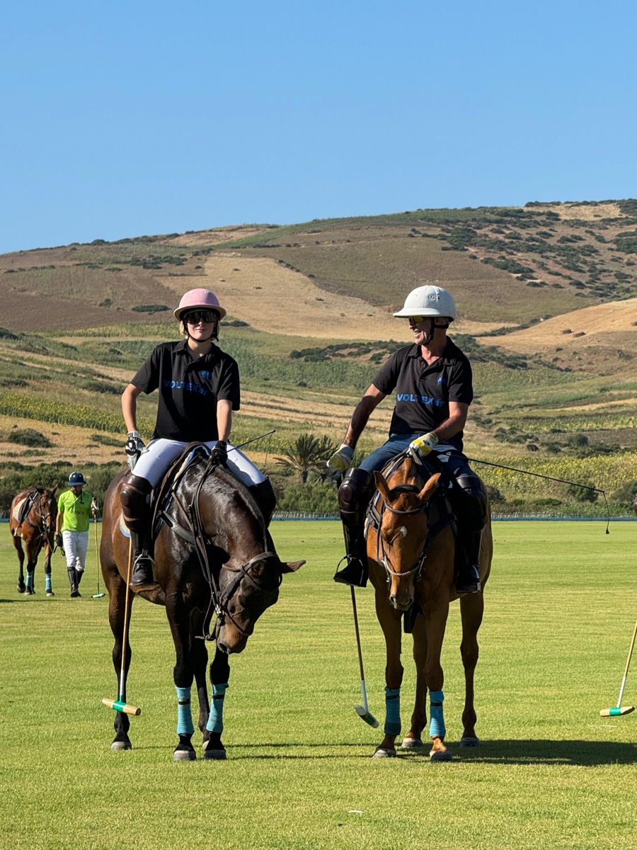 la diseñadora y polista Olivia De All se animó a cuestionar lo establecido.