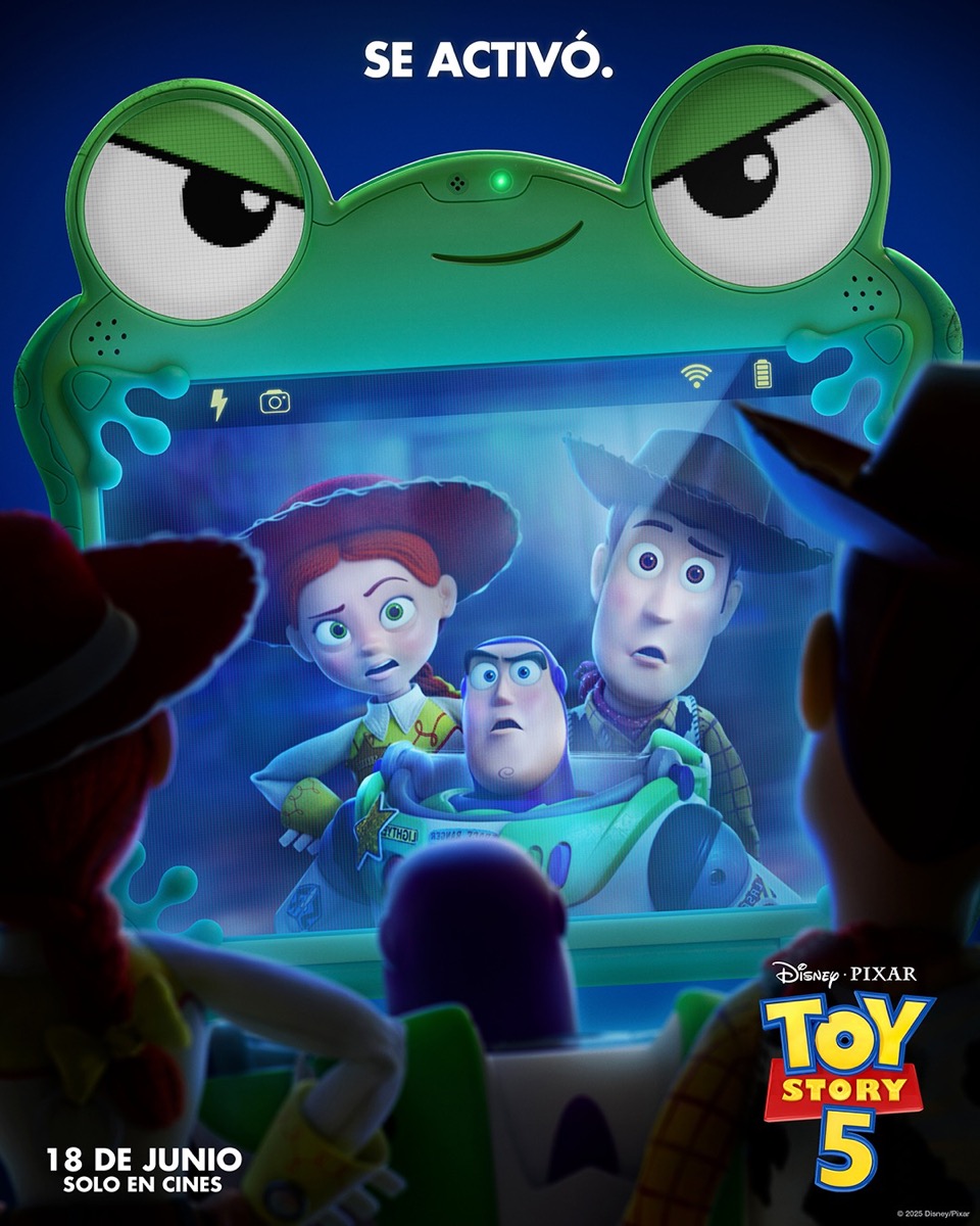 póster de Toy Story 5. Una más de la saga... Y esta vez los juguetes se enfrentan a la tecnología.  