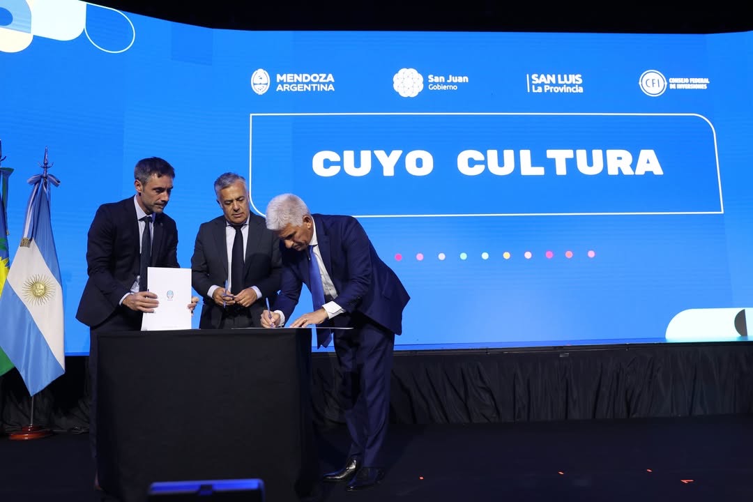 Lamothe con Alfredo Cornejo y Claudio Poggi, destacaron la relevancia de "un sector estratégico para el desarrollo del país".