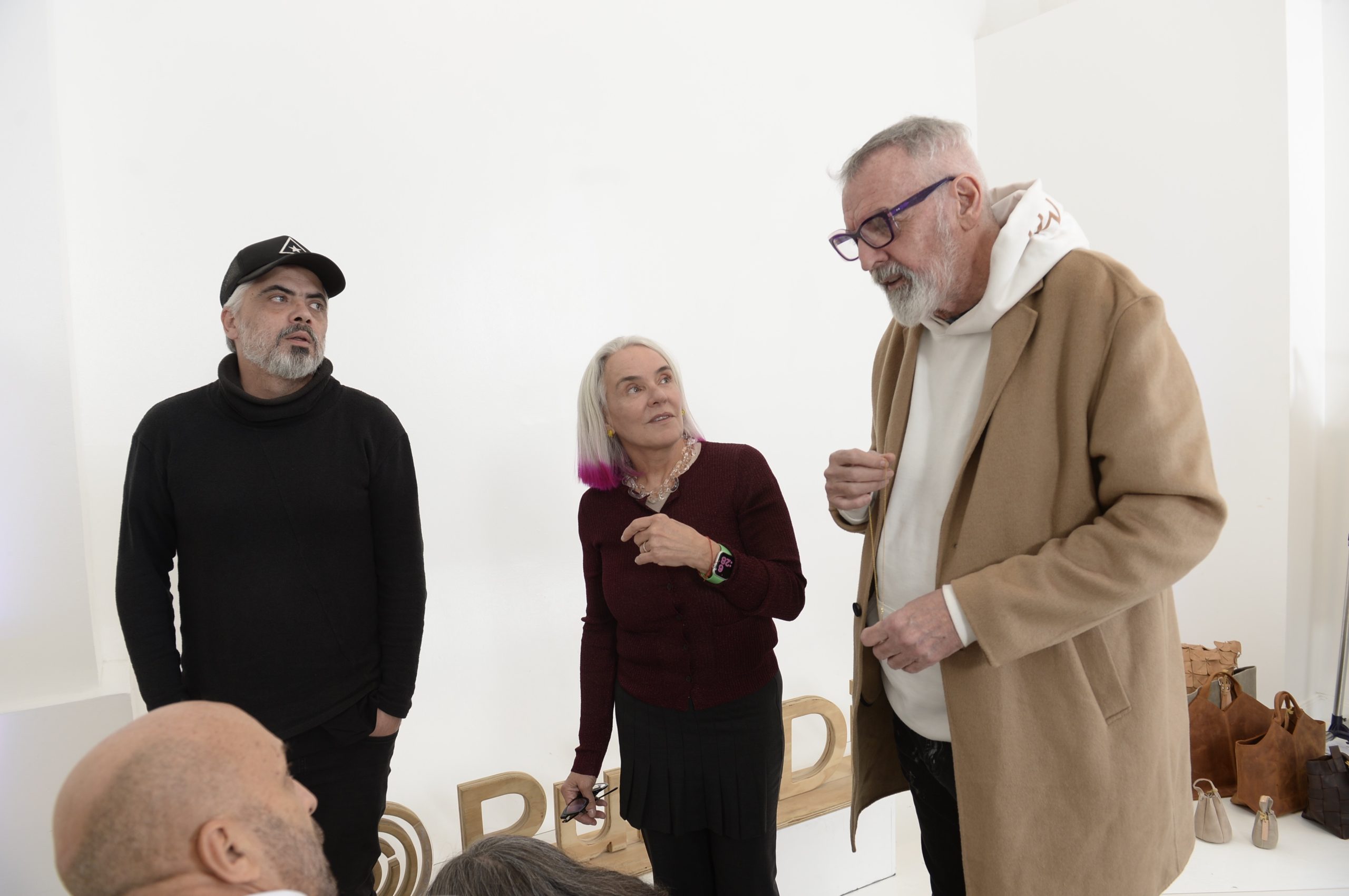 Federico Platener, Luz Arias y Benito Fernández en la jornada de selección & after de Puro Diseño. 