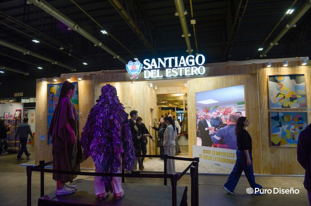 El stand de Santiago del Estero en el Pabellón Ocre de La Rural.