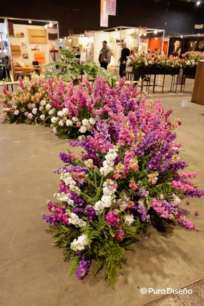 Las flores, siempre presentes en La Rural x Puro Diseño. 