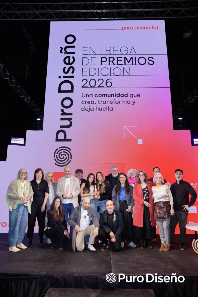 La foto del final de la ceremonia de entrega de Premios Feria Puro Diseño 2026.